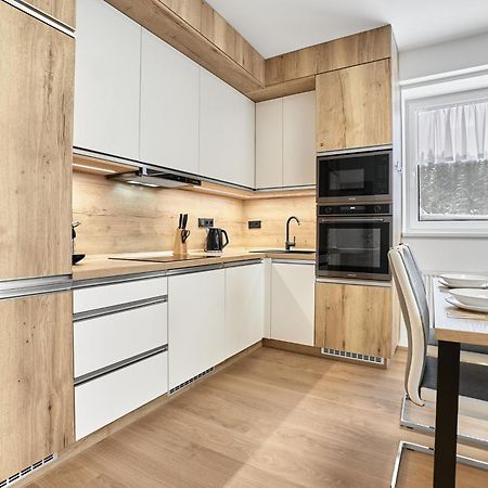 Moderně zařízený apartmán s garážovým stáním Loučná pod Klínovcem Esterno foto